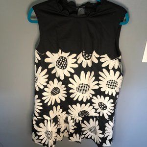 🏷 4/$10 VICTORIA BECKHAM for TARGET floral tunic